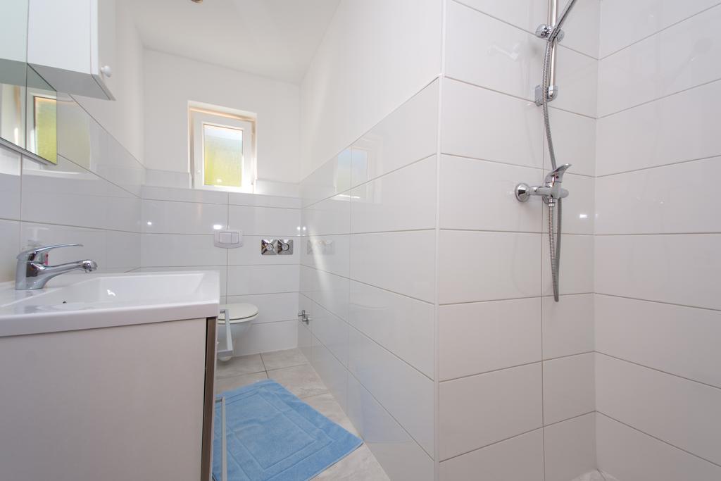 Apartmani Cubela Трогир Екстериор снимка