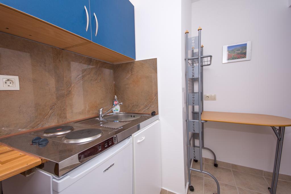 Apartmani Cubela Трогир Екстериор снимка